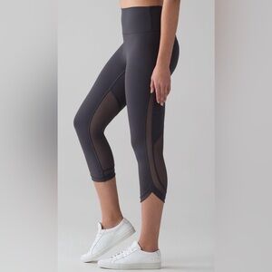 Lululemon Revitalized Crop 21” Full-On Luxtreme Blue Tied sz4 - READ